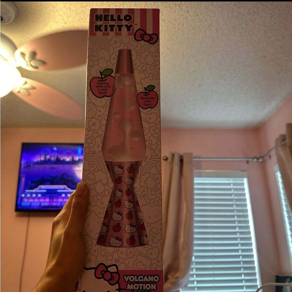 Hello Kitty Volcano Lamp *RARE*